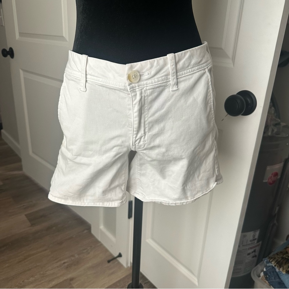 American Eagle Outfitters White Bermuda Shorts